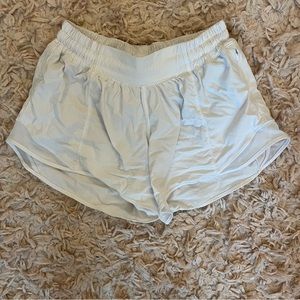 White Lululemon Hotty Hot Low Rise Shorts 4’ Inseam